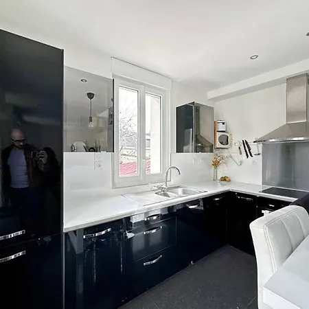 Holiday home Maison Avec Jardin Sur Marne - 6 Personnes