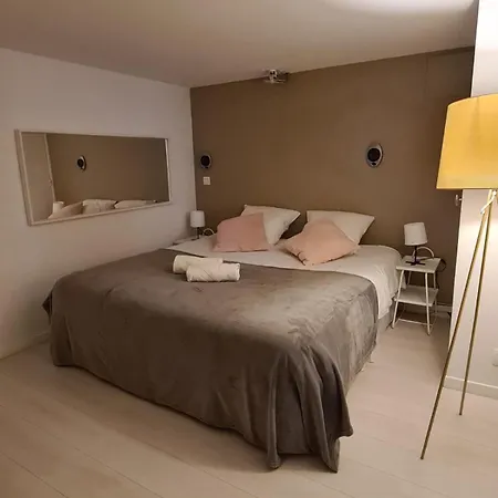 Maison Avec Jardin Sur Marne - 6 Personnes Holiday home Champigny-sur-Marne